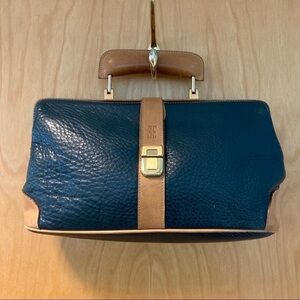 EVERLASTING  ORIGINAL Pebbled & Smooth Leather Doctor Bag Style Handbag